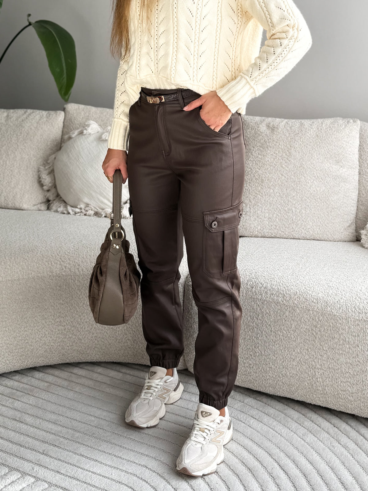 Mila Cargo Pants Brwon