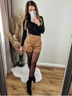 Shorts Levin Camel