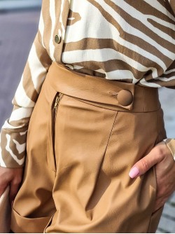 Shorts Levin Camel
