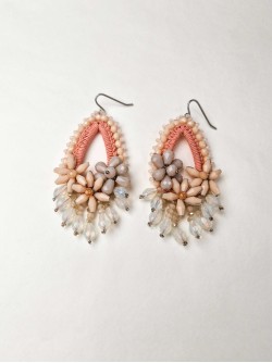 Oorbellen - multi kralen roze