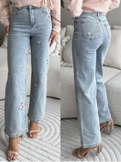 Lilly Jeans with flowers