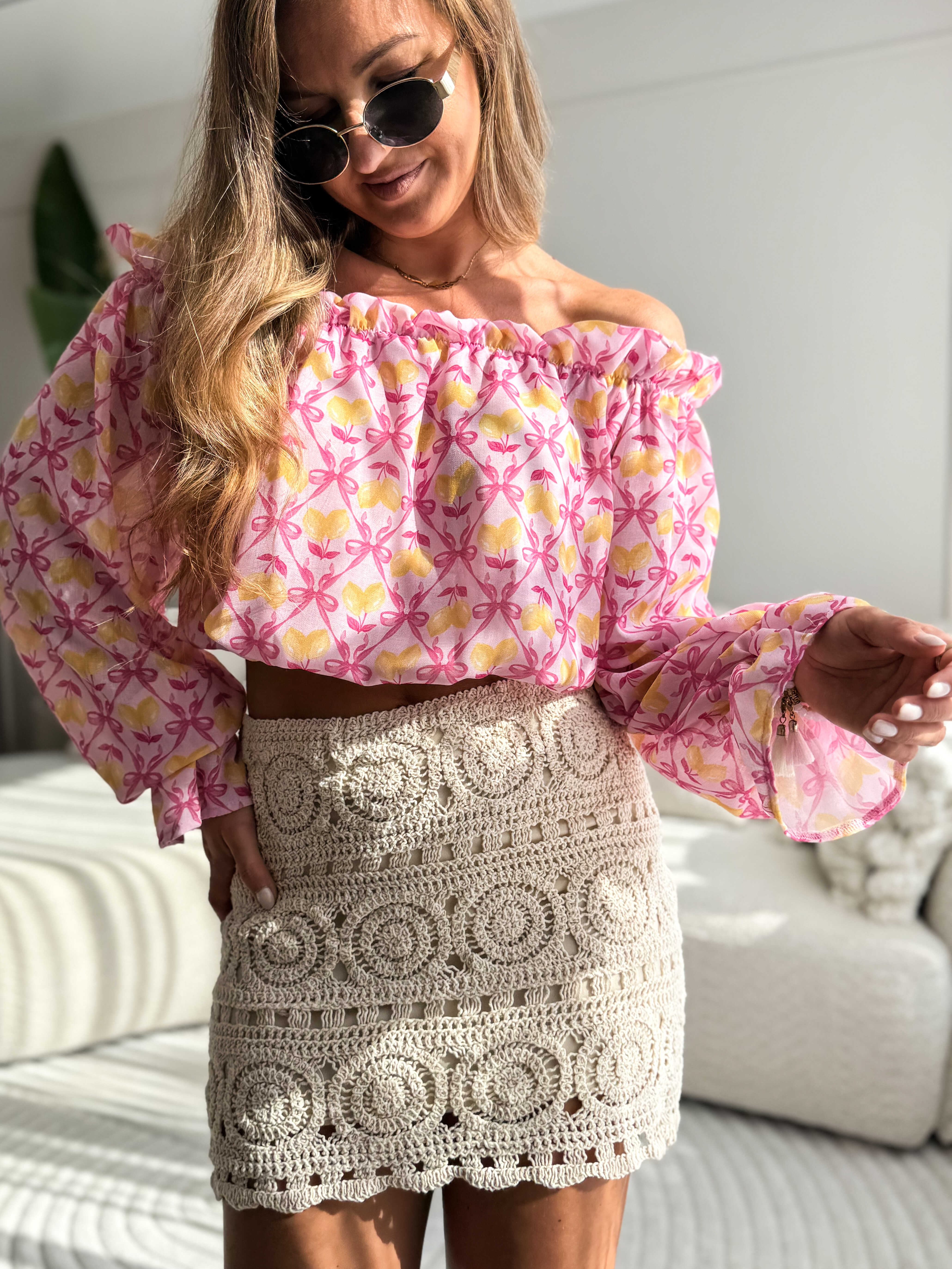 Karla off-shoulder blouse pink limon